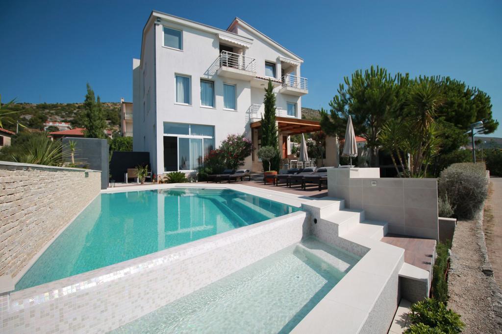 Apartments Marer Trogir Eksteriør bilde